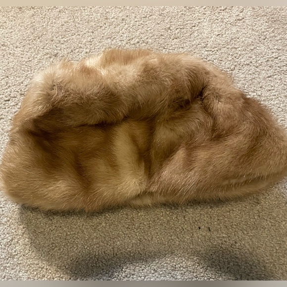 Stunning Genuine Vintage Fox Fur Sz S/M? (With matching hat) - Picture 8 of 9